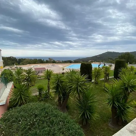Lägenhet Nice Apartment With Balcony Near The Beaches *